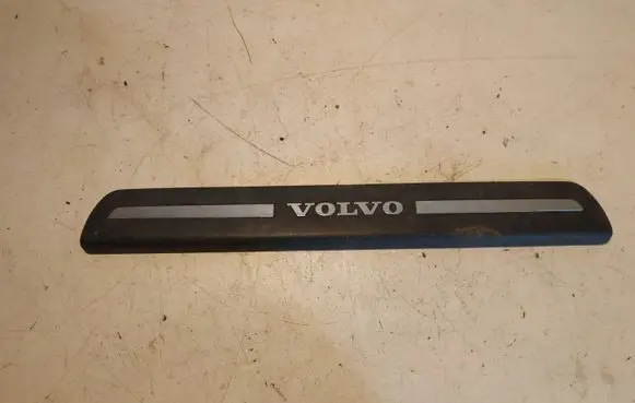 Volvo V50 Front sill trim cover 30744287