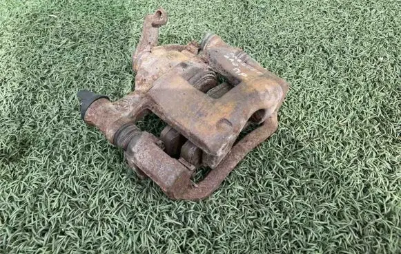 Renault Master III Rear brake caliper 440011819R 440010724R