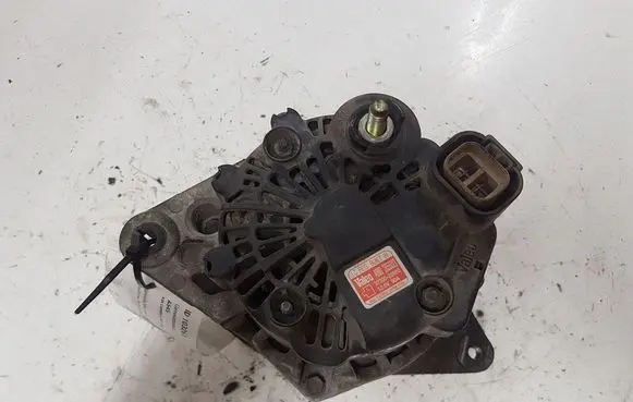 KIA Carens I Generator/alternator A0002655023 3730022650