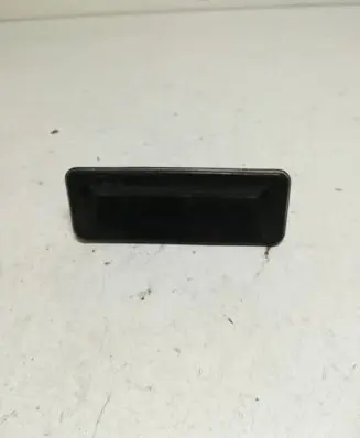 Skoda Octavia Mk2 (1Z) Tailgate opening switch 1Z0827574C