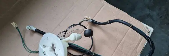 Audi A4 S4 B8 8K Fuel level sensor 8K0201301B