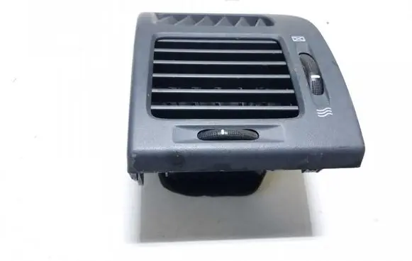 KIA Cerato Dash center air vent grill