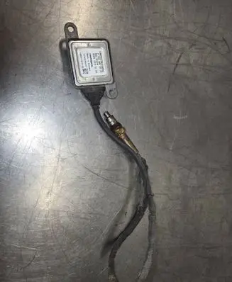 Mercedes-Benz C W205 Lambda probe sensor A0009052809