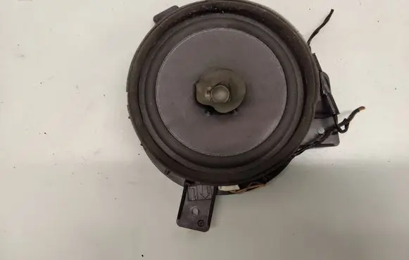 Mitsubishi Grandis Rear door speaker