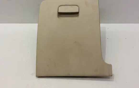 Glove box
