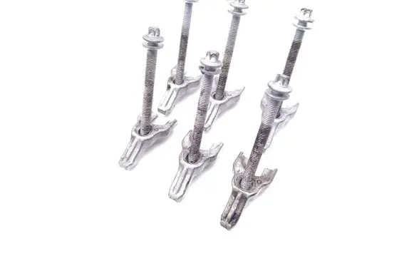 BMW X5 E70 Fuel Injector clamp holder 