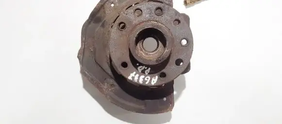 Opel Vectra B Front wheel hub
