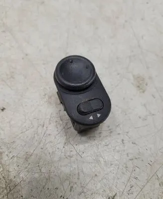 Opel Zafira A Wing mirror switch