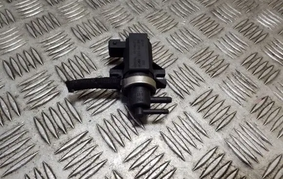 Valve vacuum