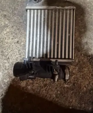 Audi A6 S6 C6 4F Intercooler radiator 4F0145805E