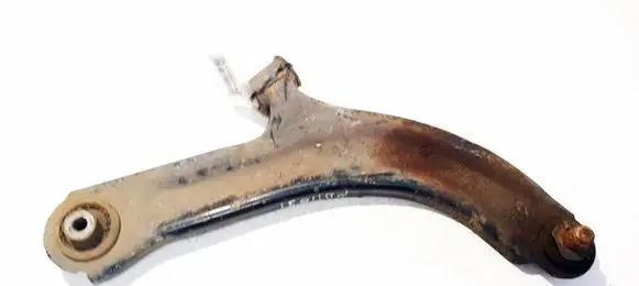 Renault Clio III Front lower control arm/wishbone 