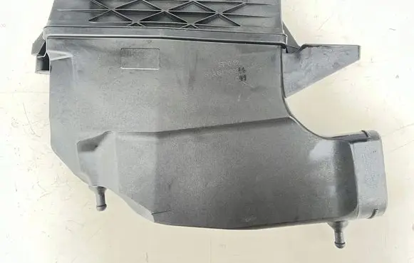 Mercedes-Benz S W222 Air filter box A6420904401