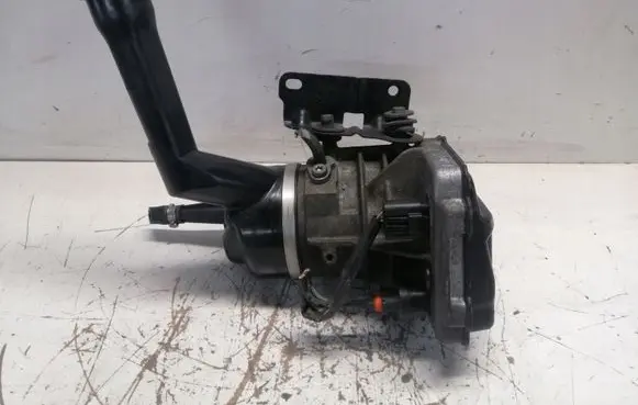 Citroen C4 I Picasso Power steering pump 9671742480