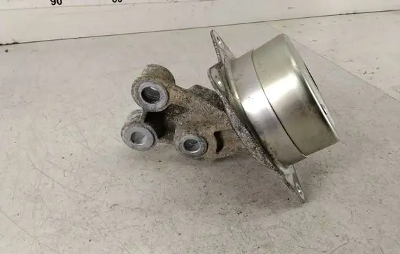 Opel Vectra C Gearbox mount V046404303