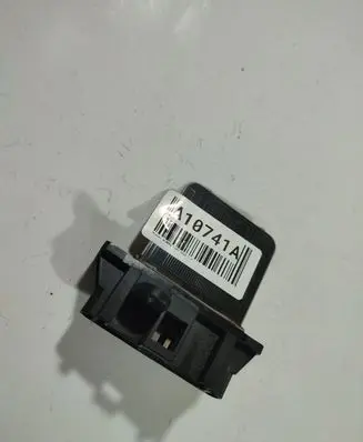 Nissan Almera Tino Heater blower motor/fan resistor 27150