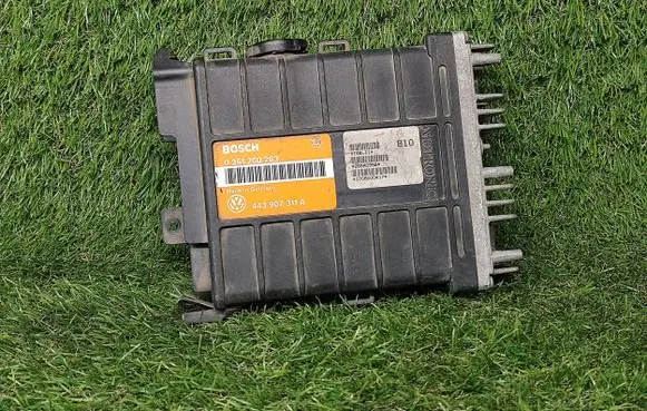 Volkswagen PASSAT B3 Engine control unit/module ECU 443907311A 02612002363