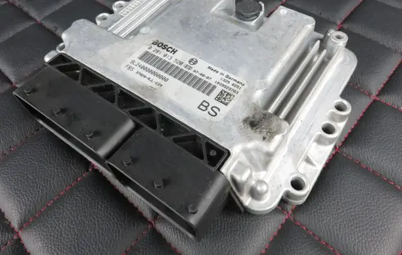Honda FR-V Engine control unit/module 0281013520 1039S23783 37820RJLE24