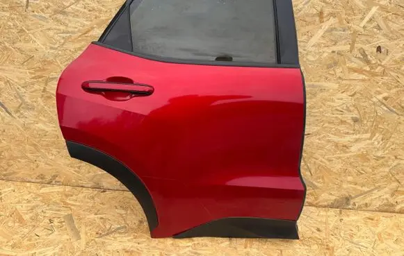 Lexus LBX Rear door 