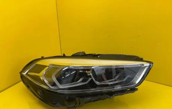 BMW 1 F40 Headlight/headlamp 5A1E056-04