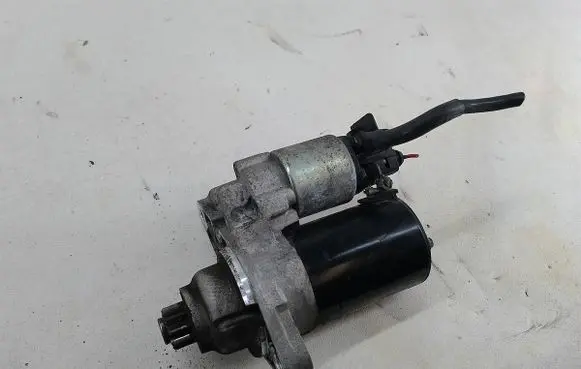 Volkswagen Polo V 6R Starter motor 02T911023R