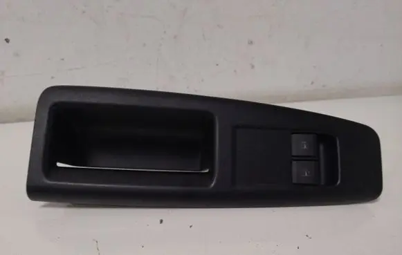 Volkswagen Polo IV 9N3 Electric window control switch 6Q1867171E
