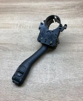 Skoda Fabia Mk1 (6Y) Indicator stalk 286058