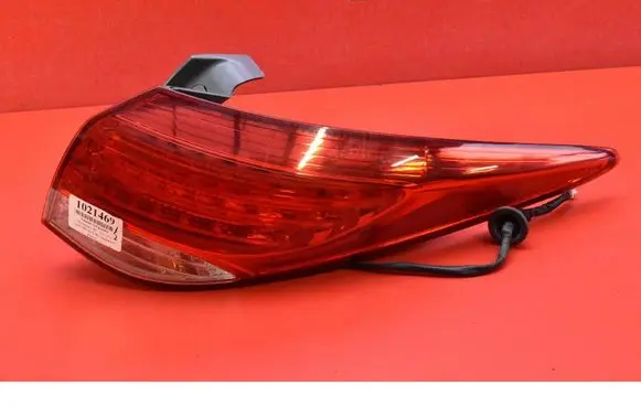 Hyundai i40 Rear/tail lights 92402-3Z0