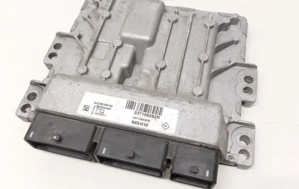 Renault Kadjar Engine control unit/module 237106282R 237106532R