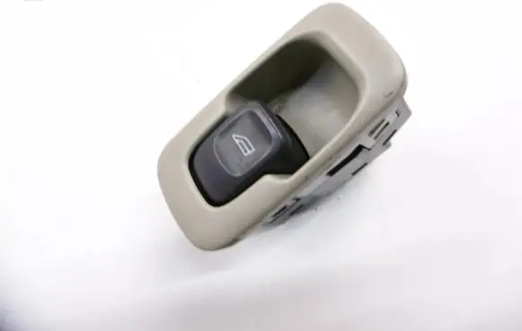 Volvo S80 Electric window control switch 9476697