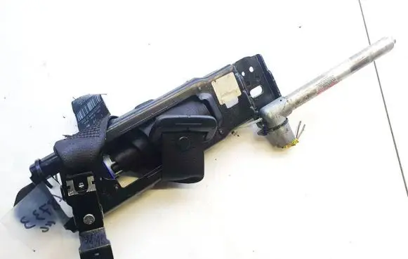 Volvo V50 Front seatbelt 8639692 6090888r0a