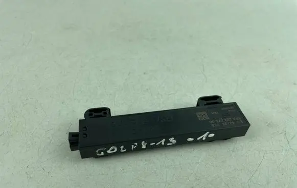 Volkswagen Golf VIII Keyless system antenna 5WA962132