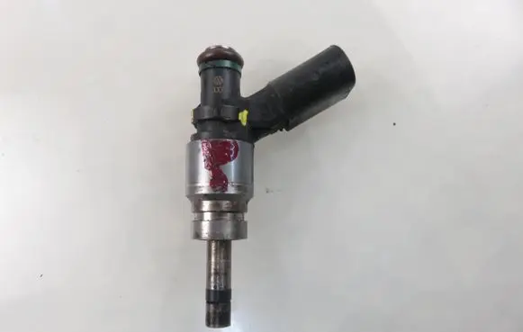 Fuel injector