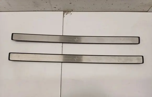 Polestar 2 sill trim set (inner) 