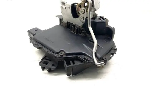 Audi A6 S6 C5 4B Rear door lock PA6630F