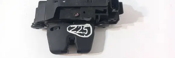 Opel Crossland X Tailgate/trunk/boot lock/catch/latch A073337