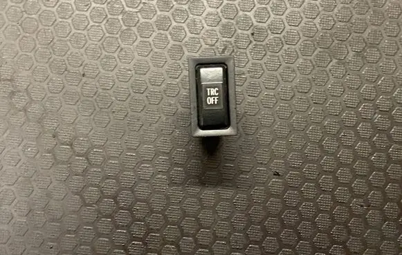 Toyota Avensis T250 Traction control (ASR) switch TR8801