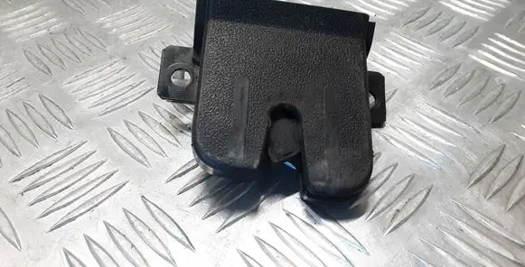 Volkswagen Touareg I Tailgate window lock/catch/latch 7L6827505
