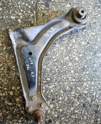 Mercedes-Benz Vito Viano W638 Front lower control arm/wishbone