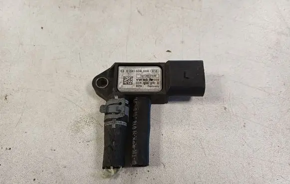 Volkswagen Phaeton Exhaust gas pressure sensor 059906051A