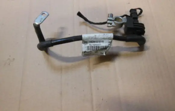 Volkswagen PASSAT B7 Negative earth cable (battery) 1K0915181H