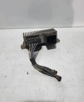 Renault Scenic II - Grand scenic II Glow plug pre-heat relay 8200558438A