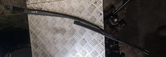 Toyota Auris 150 Front wiper blade arm