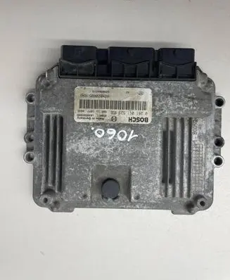 Renault Trafic II (X83) Engine control unit/module 0281011529