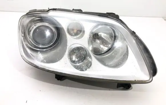 Volkswagen Touran I Headlight/headlamp 1T0941032K
