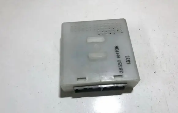 Nissan X-Trail T30 Door control unit/module 285508h705 28550-8h705