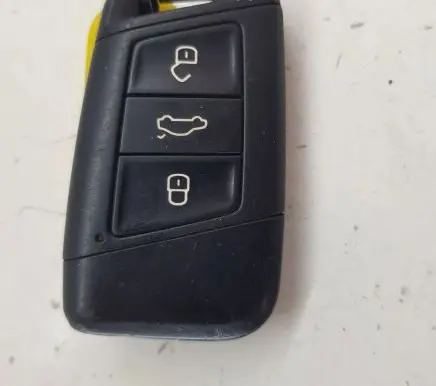 Volkswagen PASSAT B8 Ignition key/card 