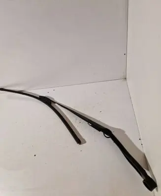 Front wiper blade arm