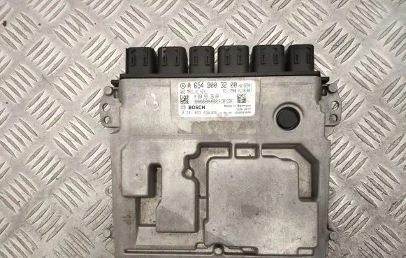 Mercedes-Benz E W213 Engine control unit/module A6549003200