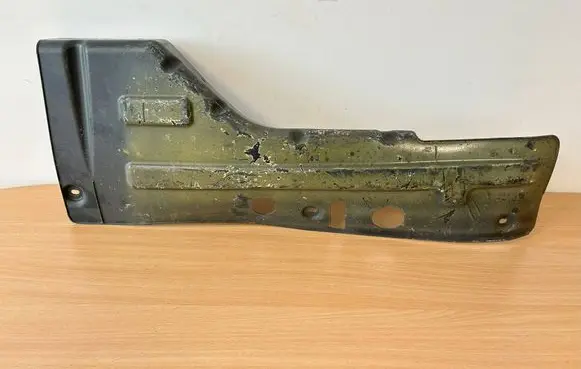 Opel Astra J Engine splash shield/under tray 13280107