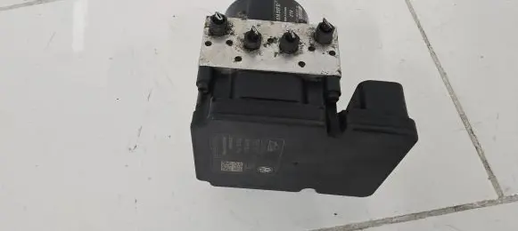 Volkswagen Multivan T5 ABS Pump 7E0907379H 10061937781 10092903213